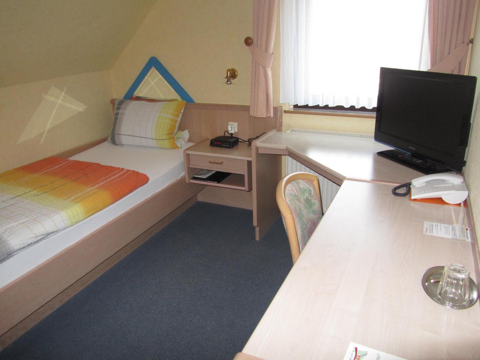 Hotel Zur Burg Nuerburg Quarto foto