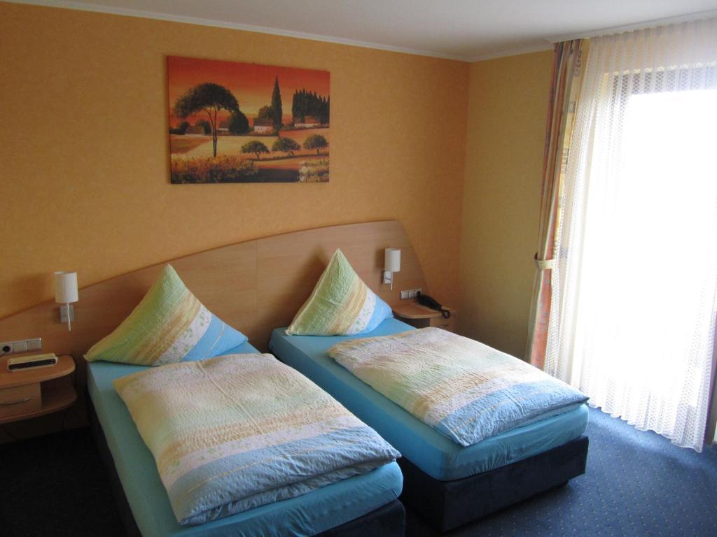 Hotel Zur Burg Nuerburg Quarto foto