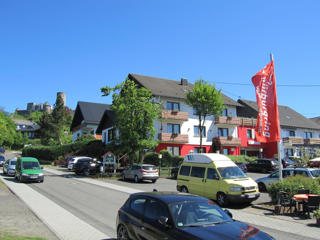 Hotel Zur Burg Nuerburg Exterior foto
